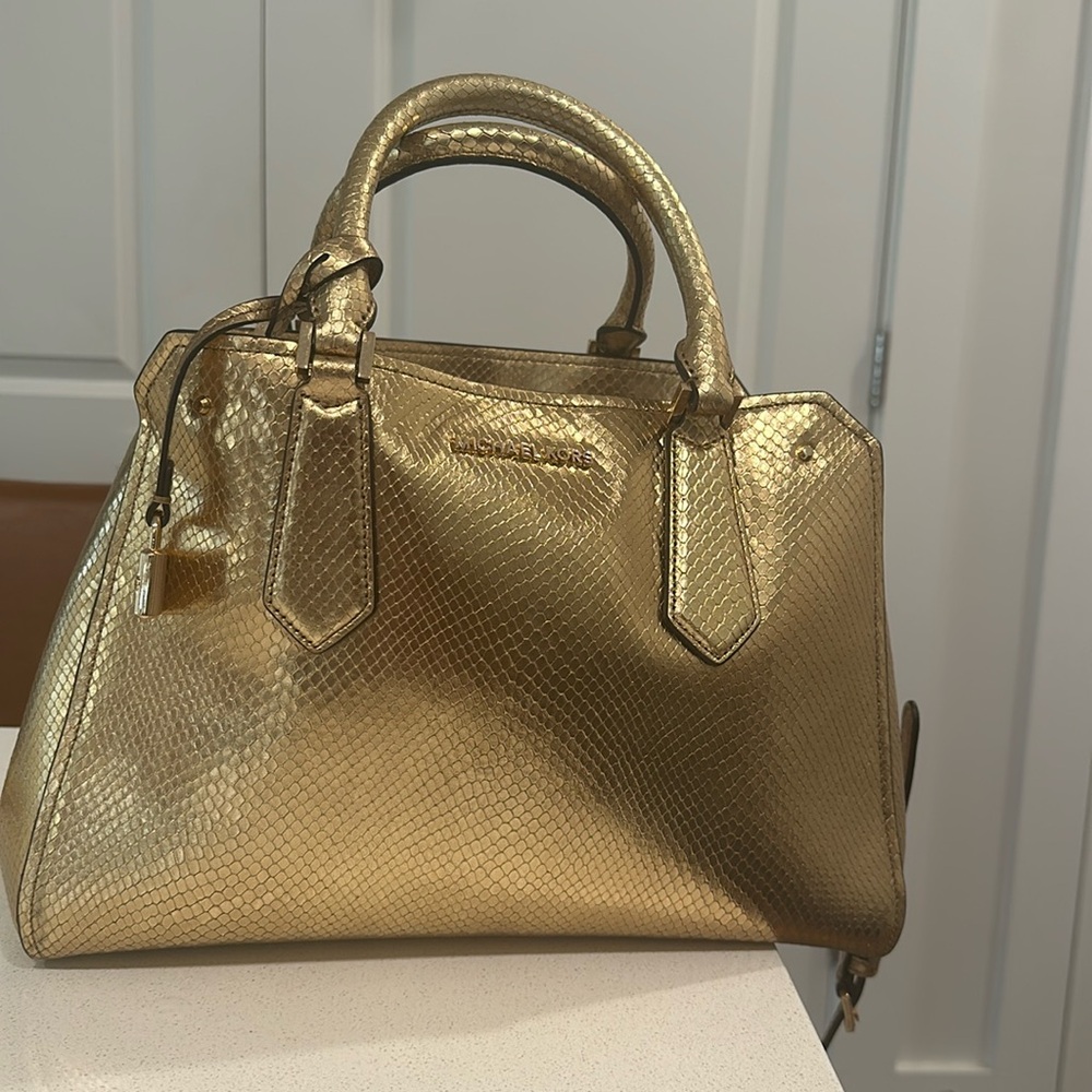 Gold/metalic Micheal Kors “HAYES” tote bag with wallet